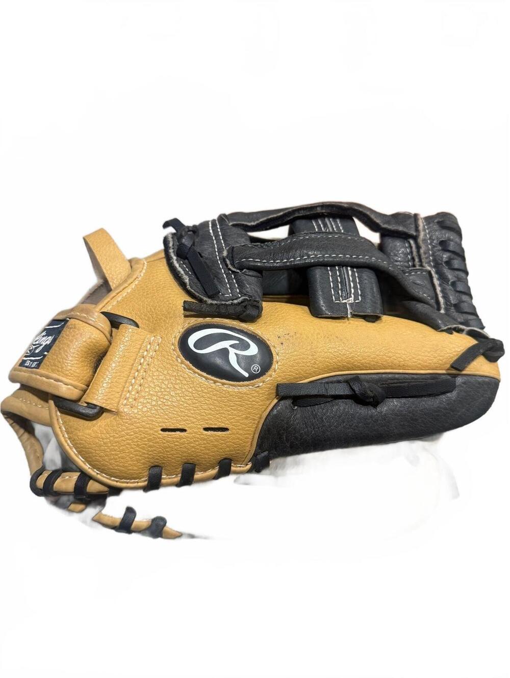 Rawlings 11.5 Inch Leather Baseball Glove Model WPM115NC / right hand throw